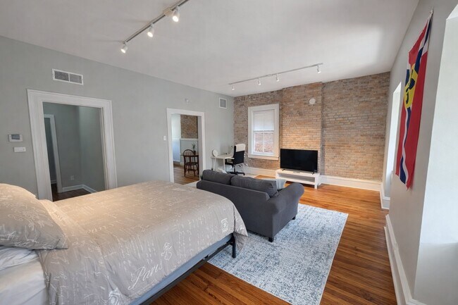 Foto del edificio - 1223 Sidney St