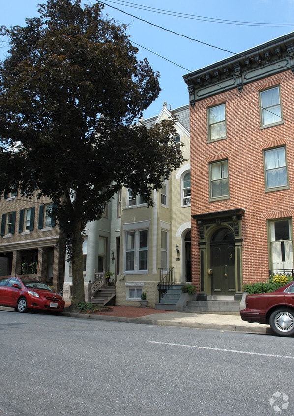 Primary Photo - 109 W 3rd St