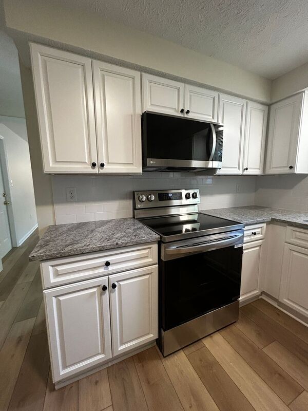 Foto del edificio - 1298 Serenity Ln