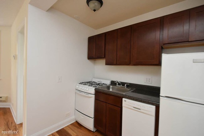 Foto del edificio - 373 Hazel Ave