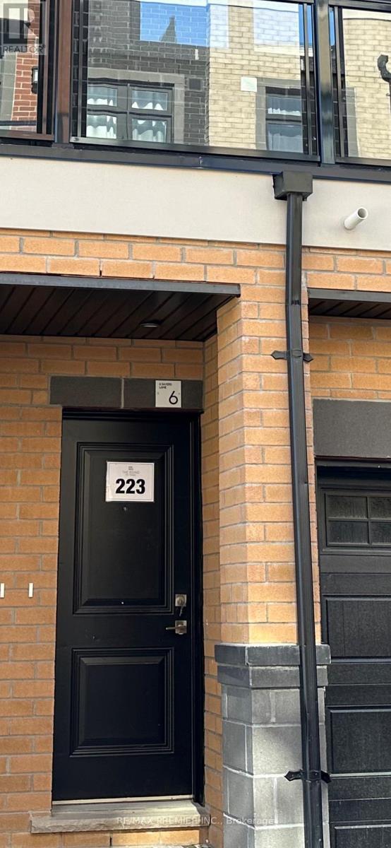 Photo du bâtiment - 6-6 Sayers Ln
