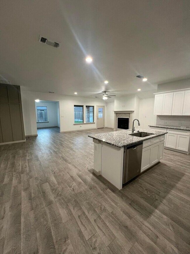 Foto del edificio - 10518 Aberdeen Ave