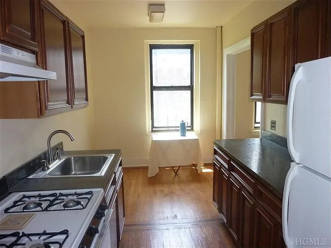 Photo - 100 Pelham Rd Apartment