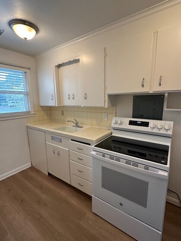 Building Photo - 4717 44th Ave SW