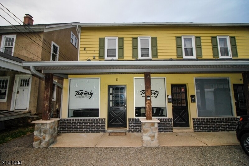 Foto principal - 81 Main St