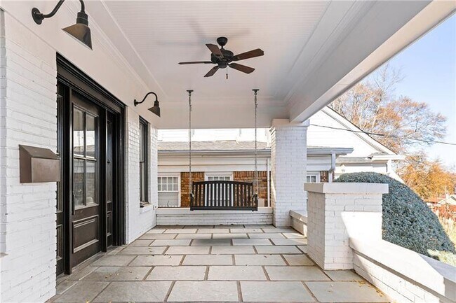 Foto del edificio - 636 Kennesaw Ave NE