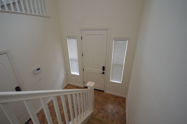 Foto del edificio - 2 Bedroom Townhome in Historic Anaheim Col...