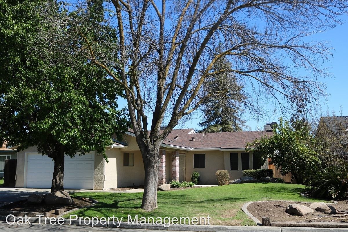 Primary Photo - 6250 N Constance Ave