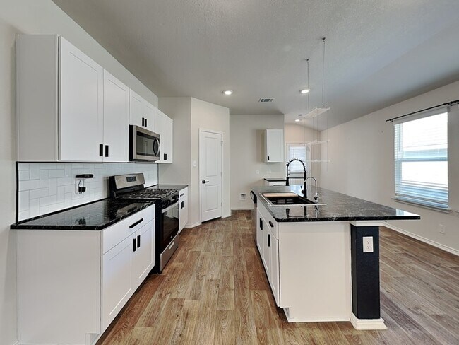 Foto del edificio - 10516 Pomme