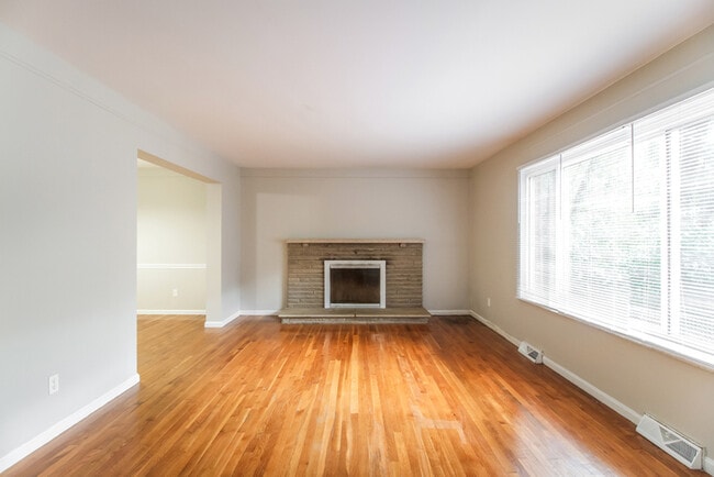 Building Photo - 6072 Tridale Ct