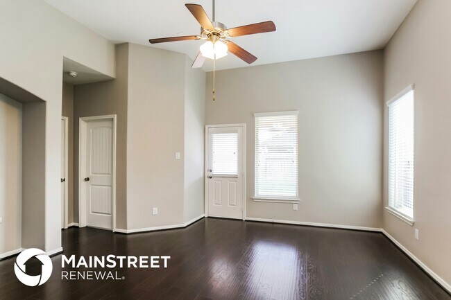 Foto del edificio - 13346 Davenport Hills Ln