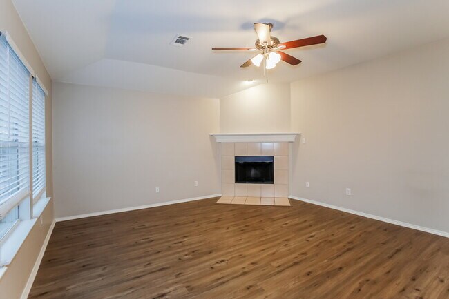 Foto del edificio - 2628 Fondren Rd