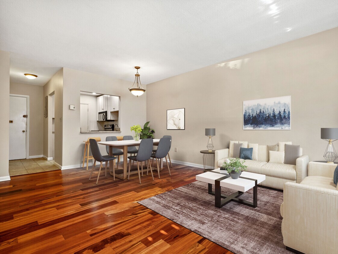 Primary Photo - 29 Custer St