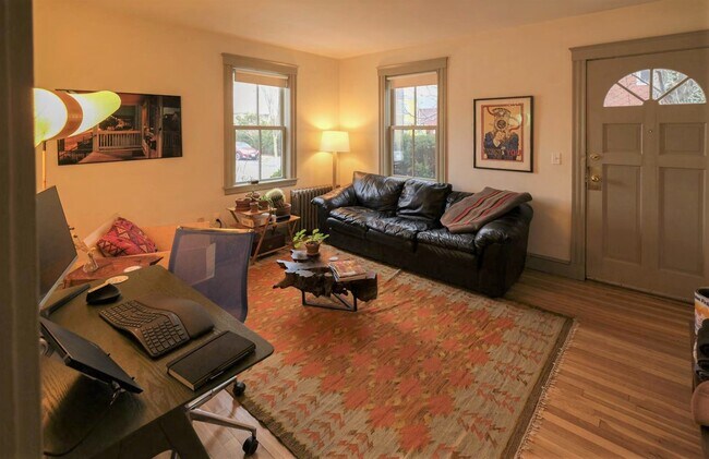Foto del edificio - 218 Brookline St