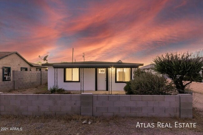 Photo - 444 S Delaware St Apartment