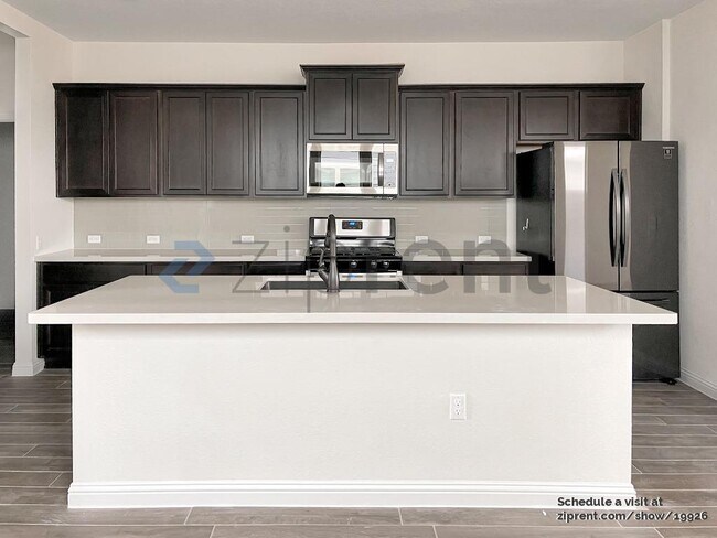Foto del edificio - 8609 McKamy Dr
