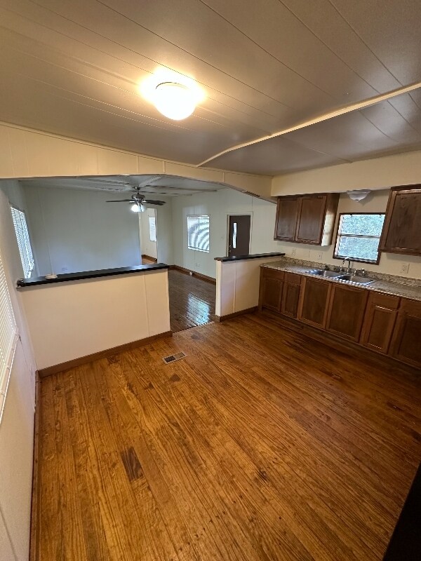 Foto del edificio - 85 Young Rd