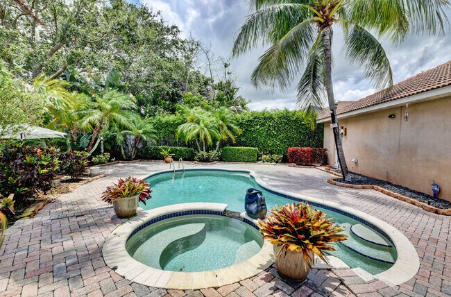 Building Photo - 1210 Delray Lakes Dr