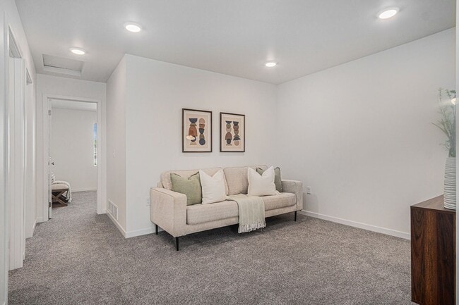 Interior Photo - The 41Ellis