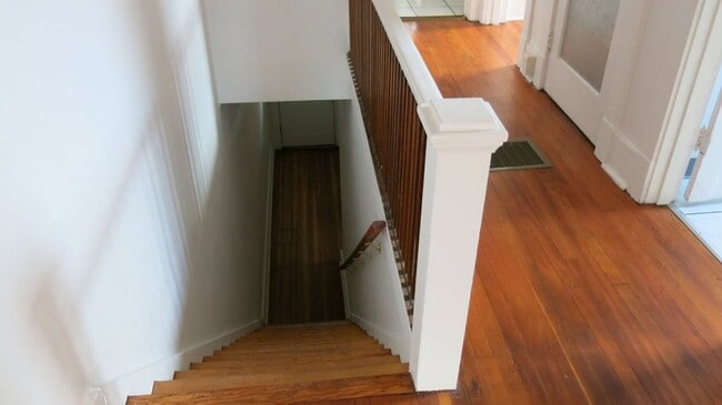 Building Photo - 1737 Chislett St