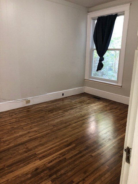 Foto del edificio - 126 Glenville Ave