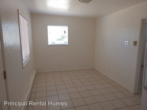 Building Photo - 1221 N Tyndall Ave