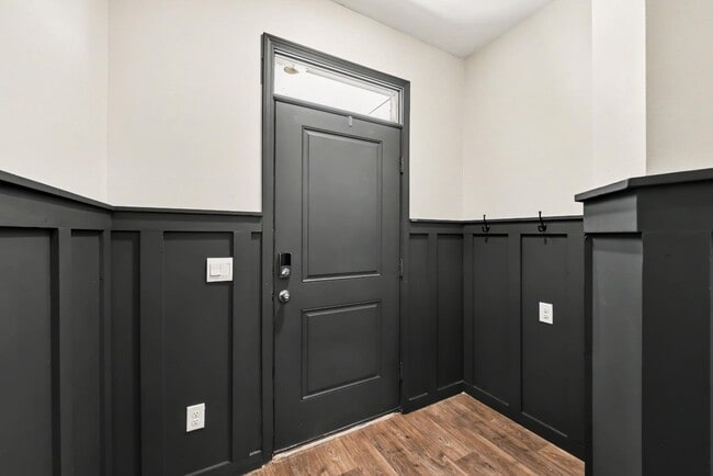 Foto del edificio - 111 Blossom Wood Ln