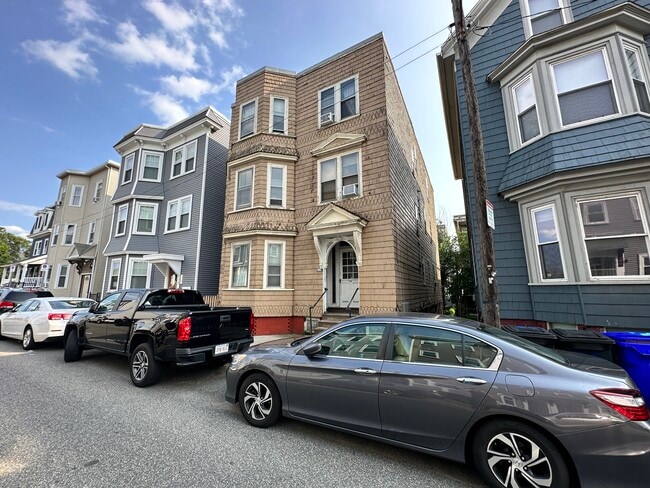 Foto del edificio - 18 Washburn St