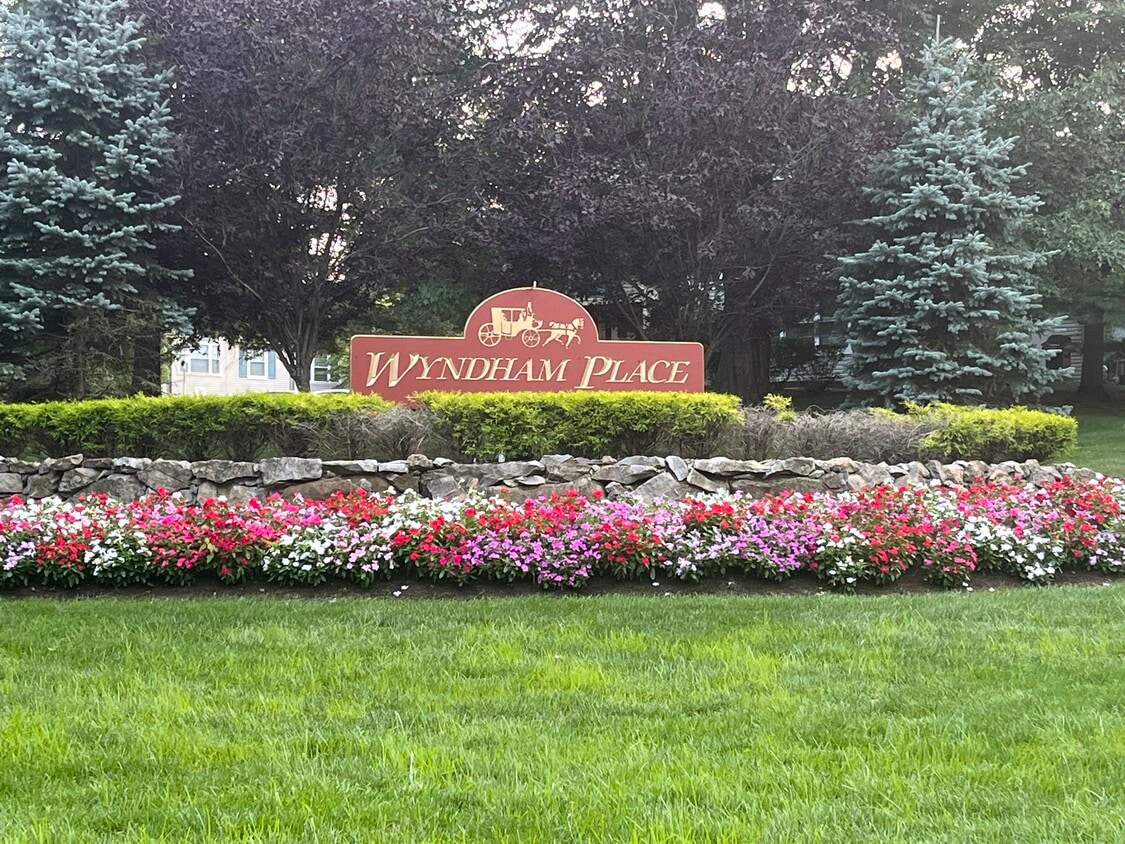 11 Interlaken Ct Unit 2, Freehold Township, NJ 07728 Condo for Rent in Freehold Township, NJ