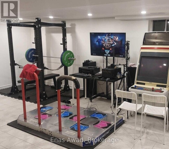 Building Photo - 312 Strathmore Blvd