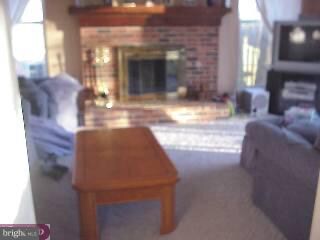 Building Photo - 6 Randolph Ln