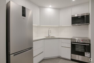 Building Photo - 2285 Rue St Mathieu