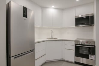 Building Photo - 2285 Rue St Mathieu