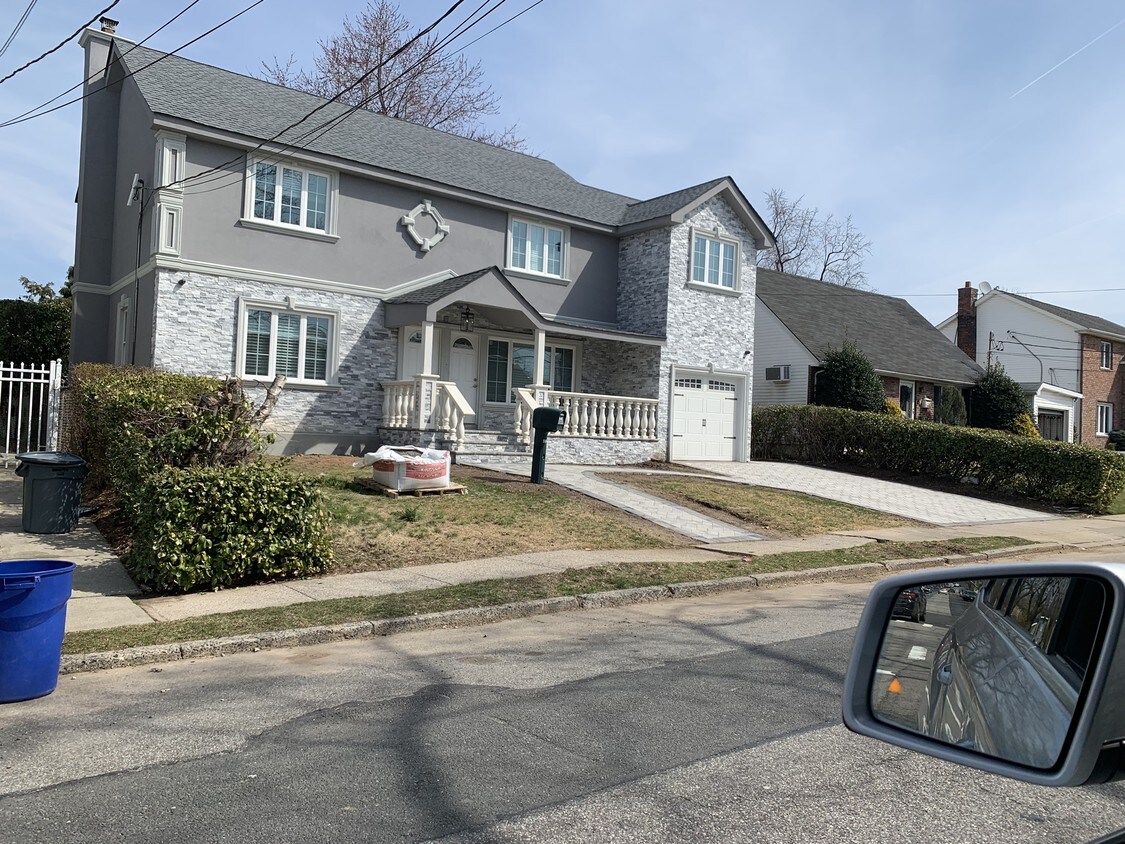 Primary Photo - 59 Lander Ave