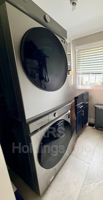 Foto del edificio - 2709 Old Forest Rd
