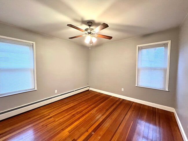 Photo - 36 Ferncliff Ave Apartment