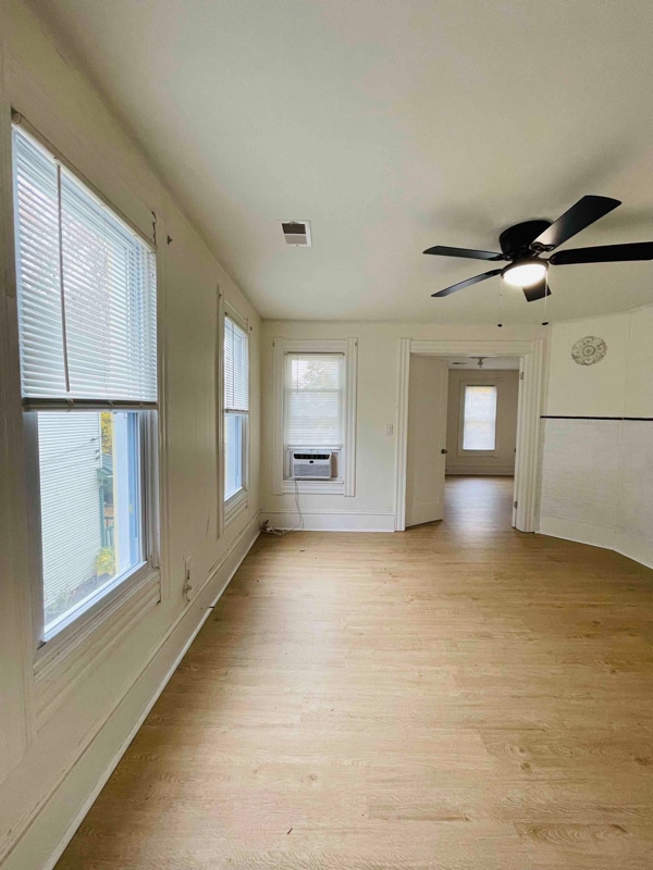 Building Photo - 2051 W 45th St