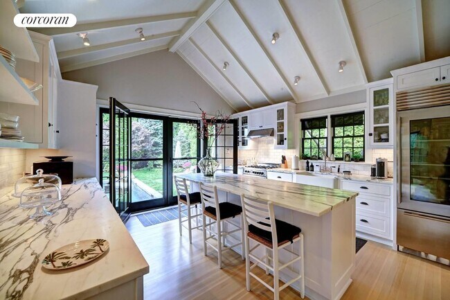 Foto del edificio - 95 Fordham Rd