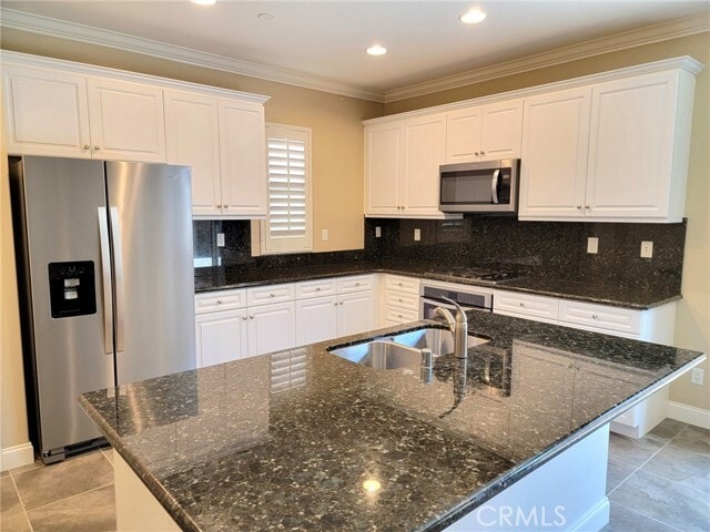 Building Photo - 56 Latitude