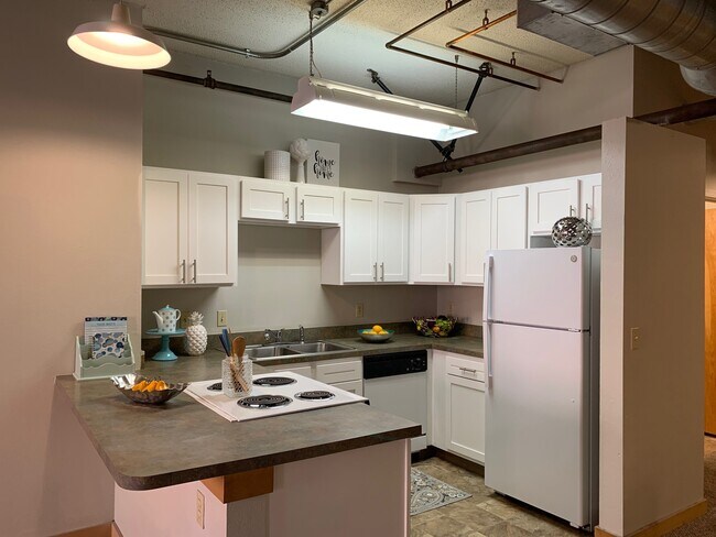 B2-202 - JEWELL LOFTS