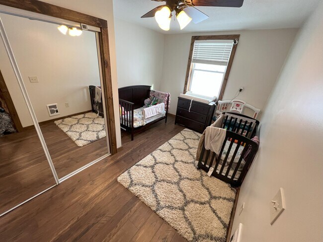 Building Photo - 47850 Scenic Hwy