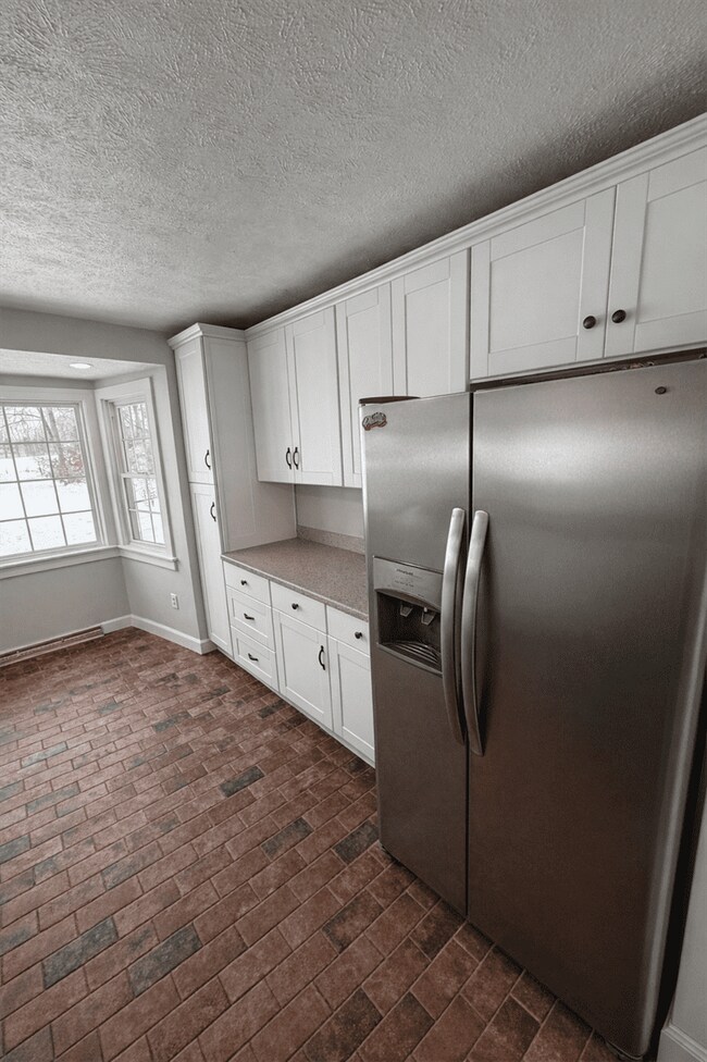 Foto del edificio - 4933 N Parma Rd