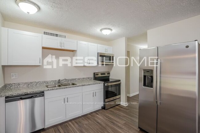 Foto del edificio - 4710 Raven Ridge Drive