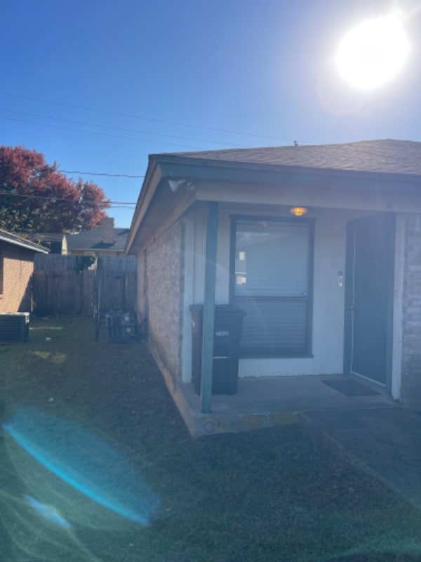 Foto del edificio - 6841 S Creek Dr