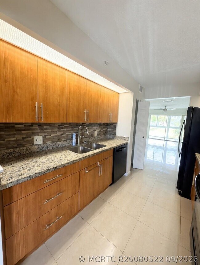 Foto del edificio - 12551 SW 16th Ct