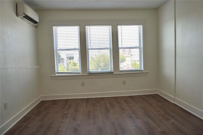 Foto del edificio - 501 SW 6th Ct