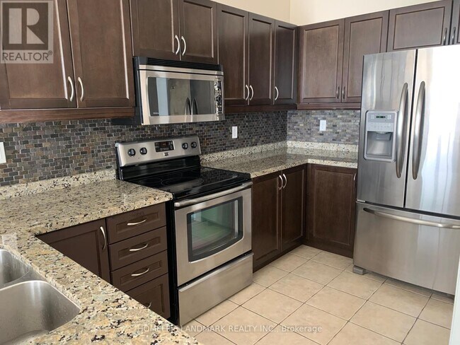 Building Photo - 117 Catalpa Cres