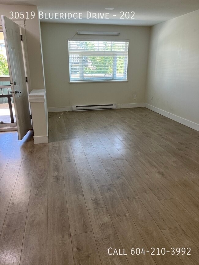 Building Photo - Townhouse in West Abbotsford