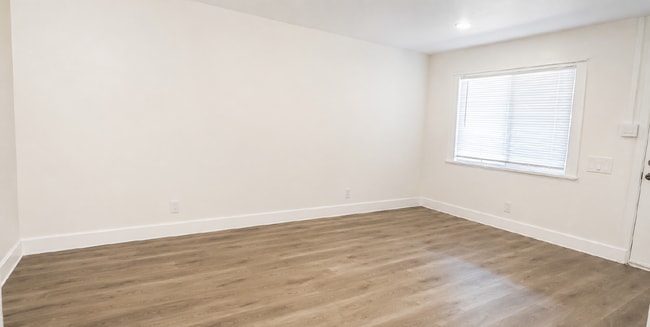 Building Photo - Updated 2-Bedroom Near Ruby Hill Park | Pet Friendly | Parking
