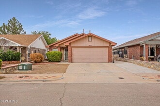 Building Photo - 11621 Maquitico Ct